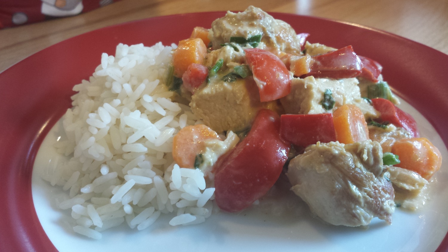 Curry-Hühnchenragout mit Kokosmilch | Bines Thermi-Welt