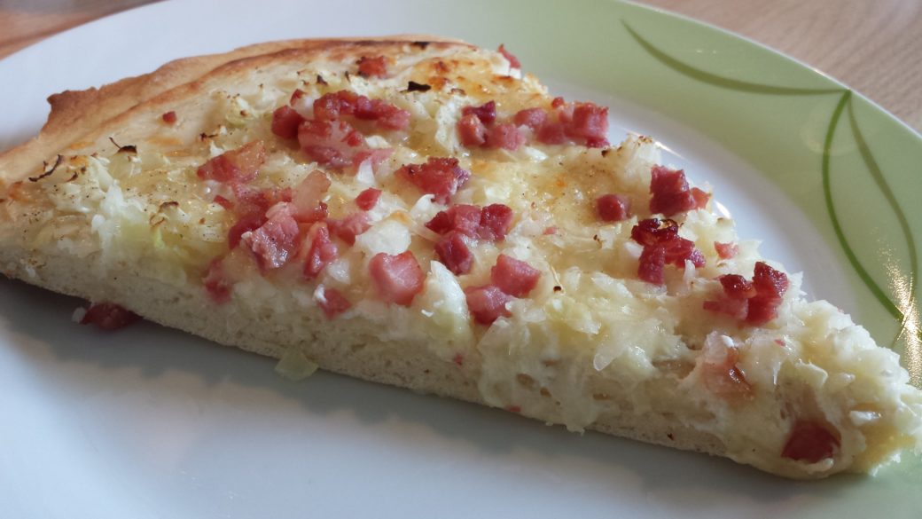 Krautpizza | Bines Thermi-Welt Krautpizza | Bines Thermi-Welt